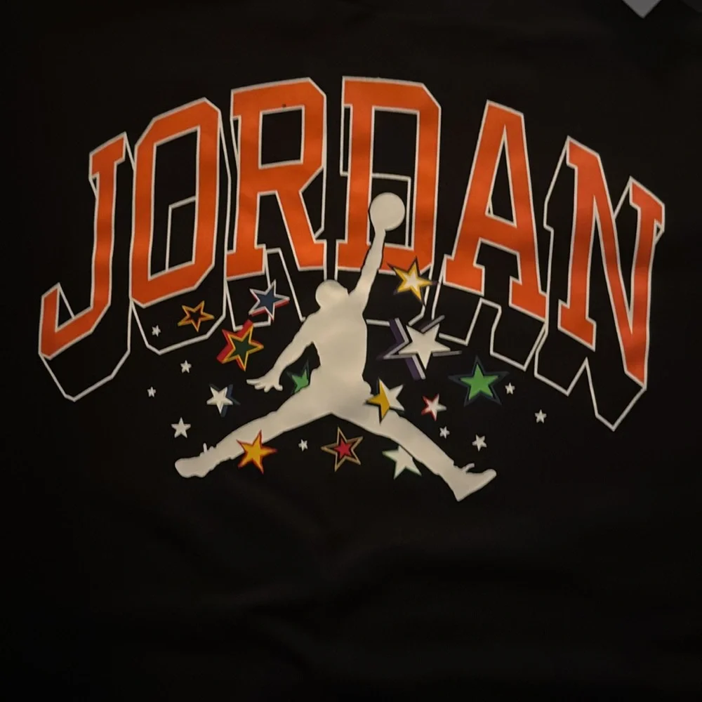 Jordan Oversized Tee - Picture 2 of 5